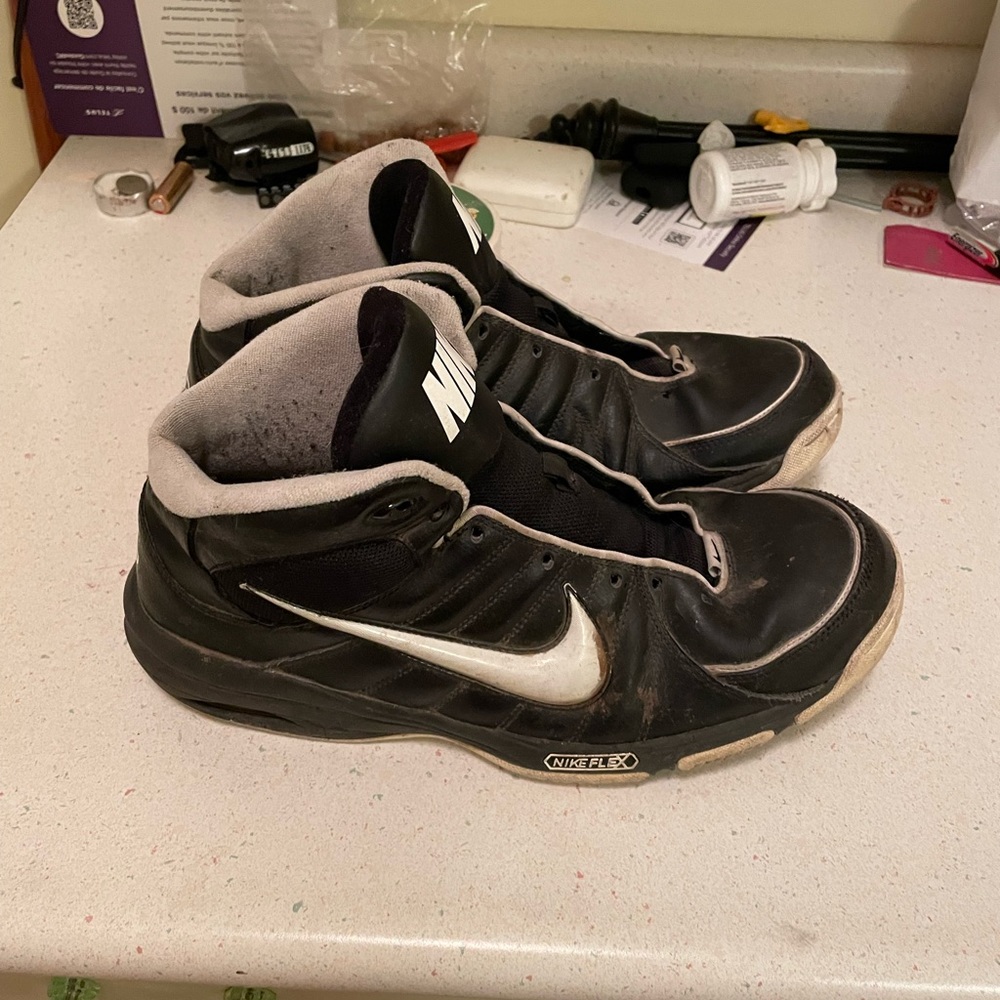 Nike Air Trust Mens Running/Sport Shoe